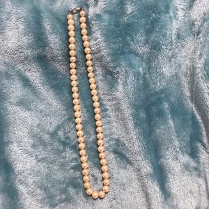 white pearl necklace